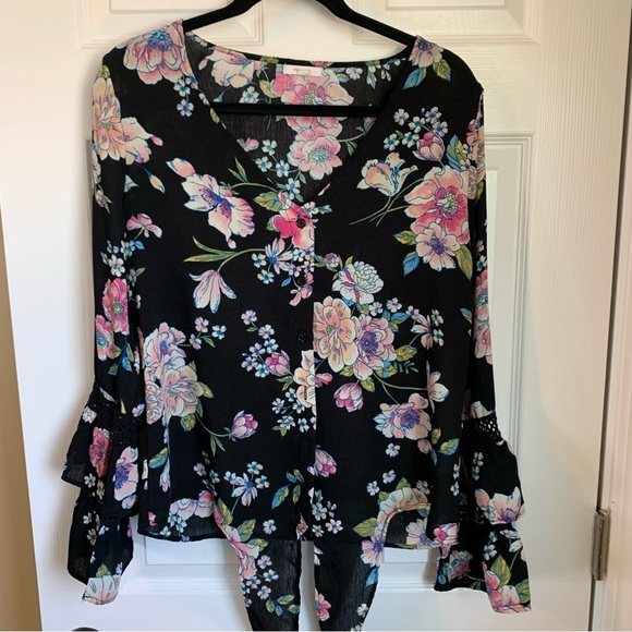 Maurices Floral Tie Front Tiered Bell Long Sleeve Blouse, size M - Picture 8 of 8